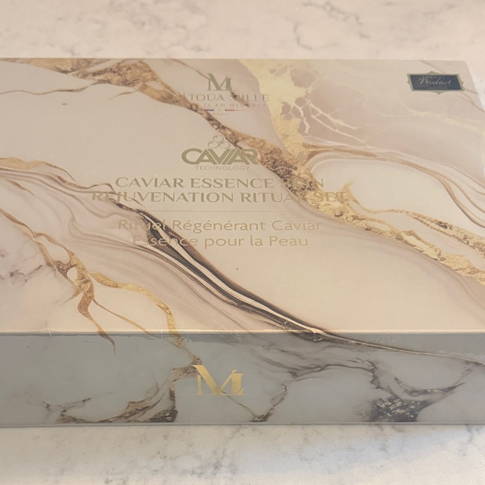 Rejuvenation Ritual Set – Cream & Gold - Picture 2 of 2